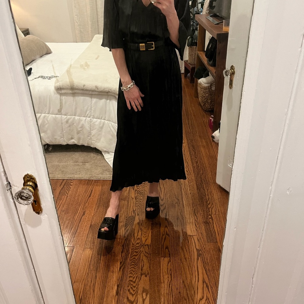 Zara Black Satin V-Neck Long Sleeve Midi Dress